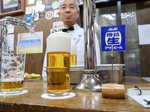 広島「ビールスタンド重富」 いろんな注ぎ方でマルエフを楽しむ