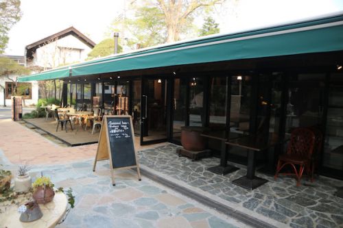 控えめに言って最高な福生のビール小屋