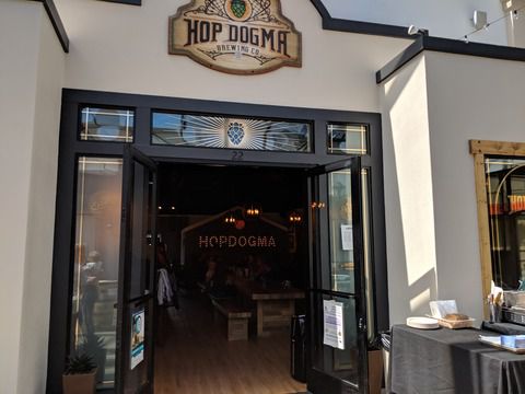 サーフィンと魚の町のブリュワリー:Hop Dogma Brewing Co.