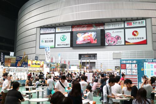 けやきひろば 秋のビール祭りで20回記念限定ビールやら定番ビールやら