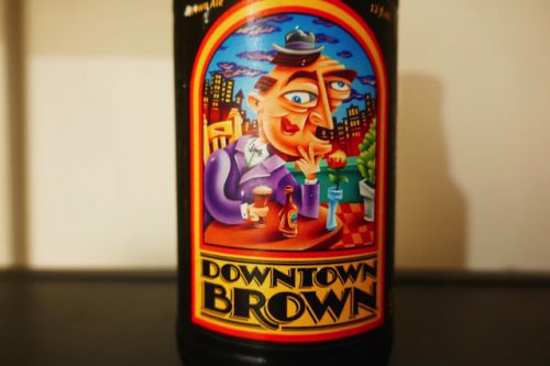 「ダウンタウン・ブラウン」暑い日にガブ飲みしたくなるアメリカのブラウン・エール。
