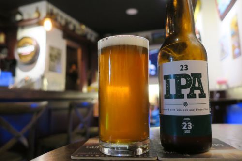 台北・公館夜市「James Joyce Irish Bar」で台湾クラフトビールを飲んできた。
