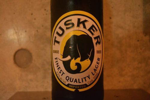 タスカー 甘みがあって暑い国でガンガン飲めるケニアのビール。