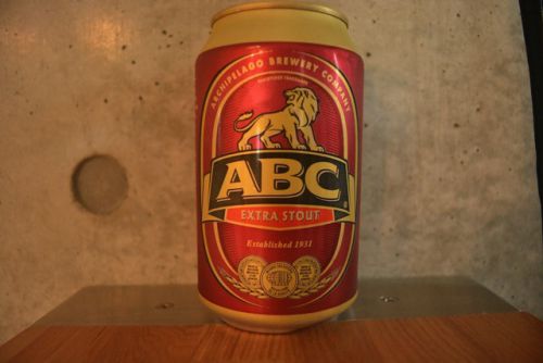 ABCエクストラスタウト 暑い国でガブ飲みするシンガポールの黒ビール