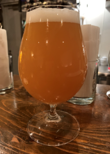 【アメリカ】Howe Sound Brewing:「Hazy Daze Northeast IPA(ヘイジーデイズノースイーストIPA)」を樽で飲みました~