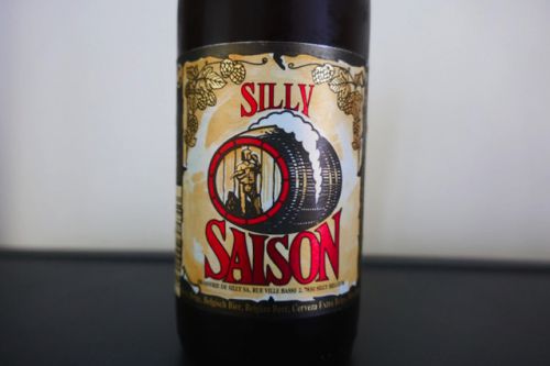 シリィ「セゾン」は暑い日にガブ飲みしたいフルーティーなベルギービール。