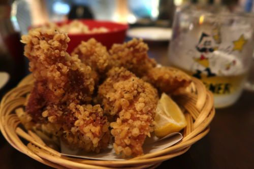 那覇・浮島通り「THE CORNER」から揚げとビールのおしゃんなダイニングバー。